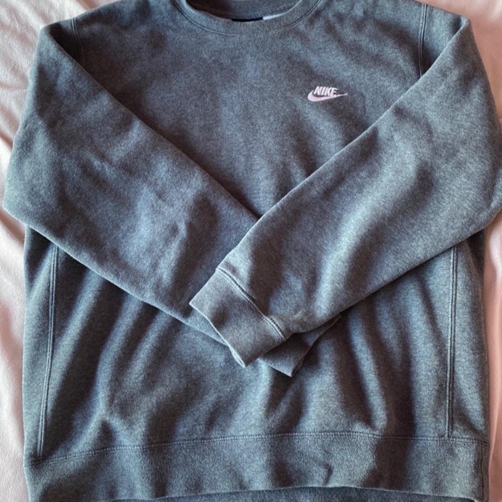nike crewneck